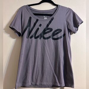 Nike dri fit logo top size small